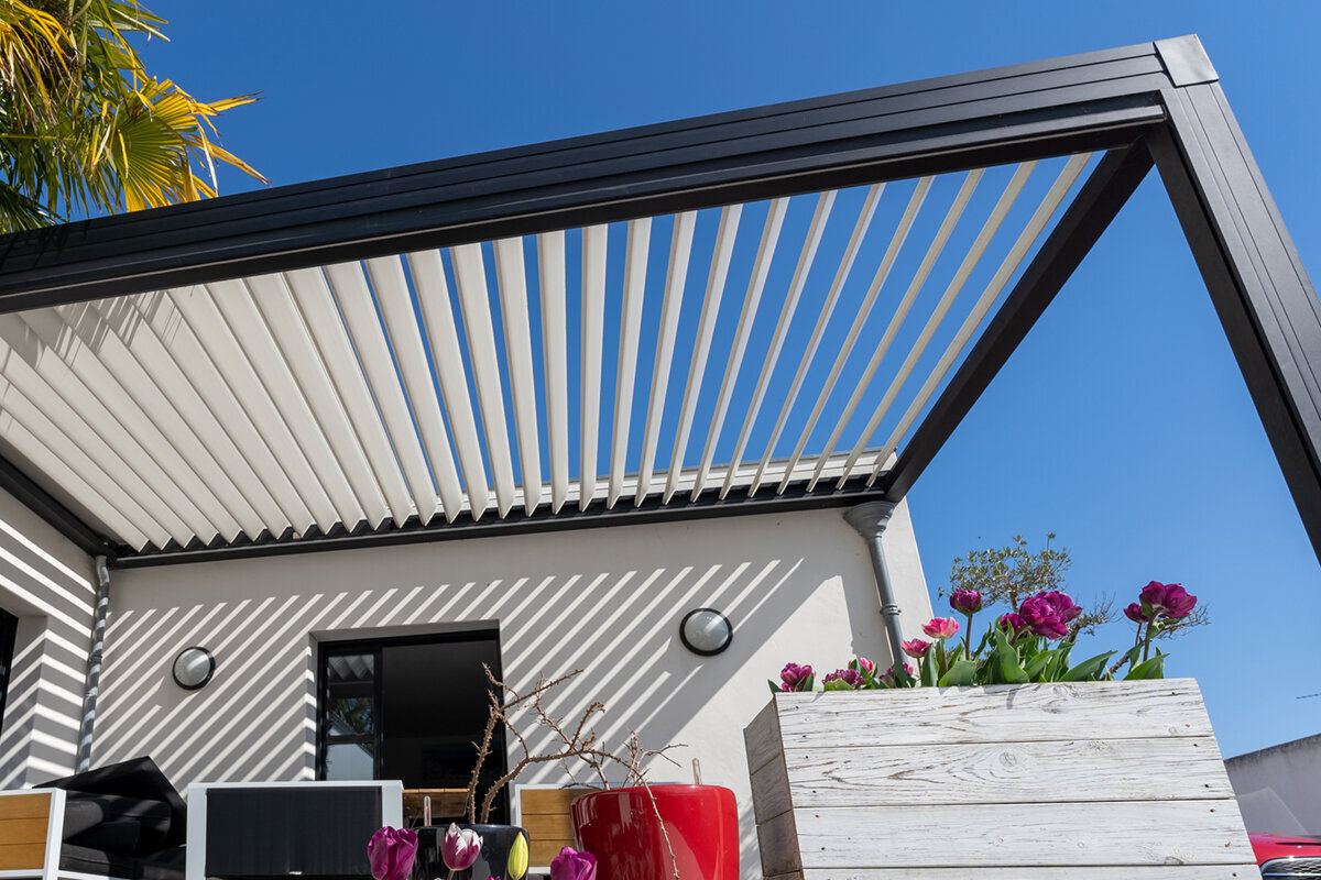 Sammenlign garantier for bioklimatisk pergola