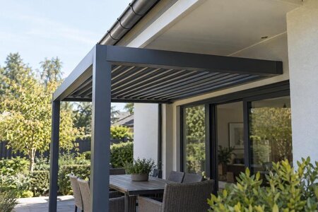 Passer en pergola under et lavt takutspring?