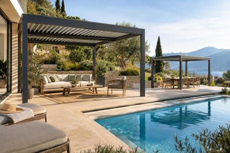 Kjøpeguide: Slik velger du pergola til terrassen ved svømmebassenget