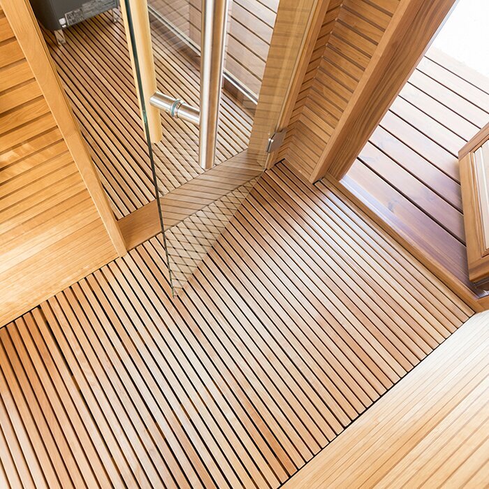 Elegant badstue med terrasse